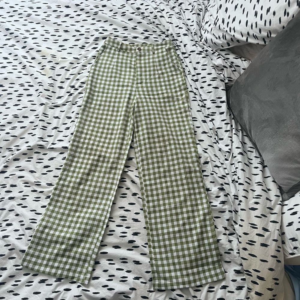 Princess Polly slacks!